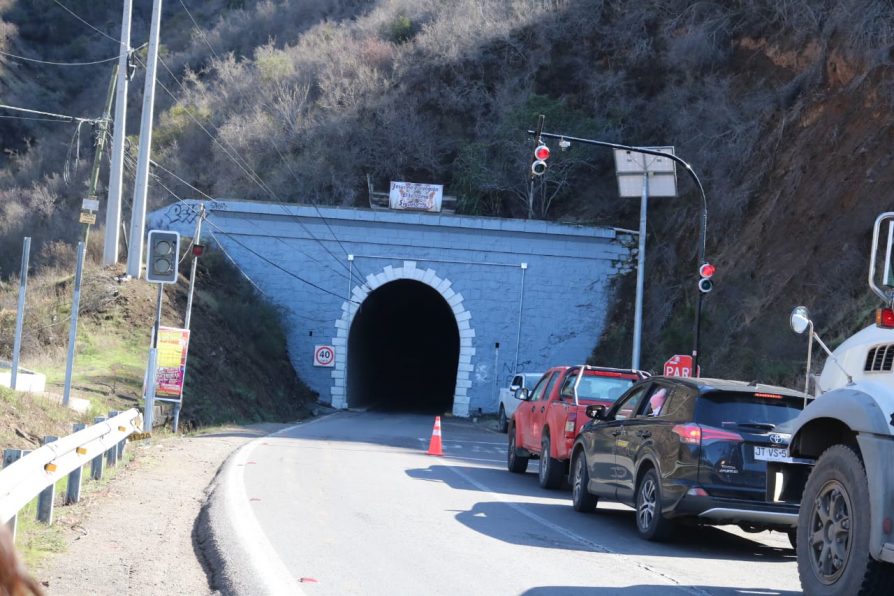 Una inversión de 57 mil millones de pesos contempla la construcción del túnel “La Grupa 2” que permitirá conectar de mejor manera a las comunas de Cabildo y Petorca